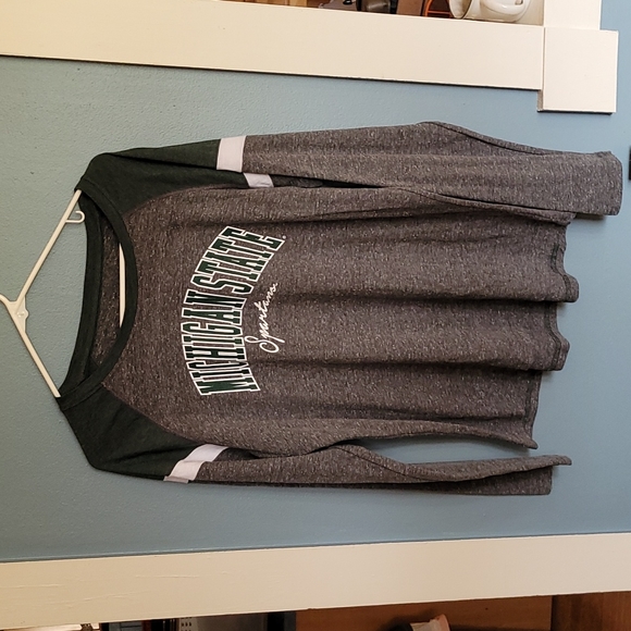 Captivating Tops - Long sleeve  Tshirt